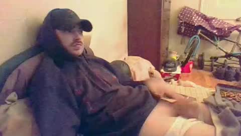 Snapshot of hungsubbb chatting on 12-14-25, 04:51 Boi online show from 12-14-25, 04:51