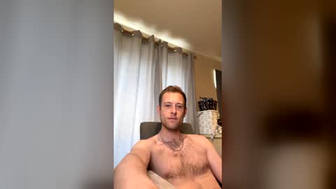Snapshot of hungteasex chatting on 06-11-26, 06:00 HungTeaseX online show from 06-11-26, 06:00