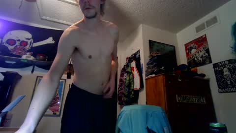 Snapshot of hungtxcock92 chatting on 03-05-25, 05:08 hungtxcock92 online show from 03-05-25, 05:08