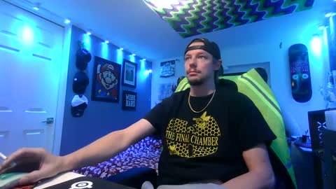 Snapshot of hungtxcock92 chatting on 09-29-25, 12:43 hungtxcock92 online show from 09-29-25, 12:43