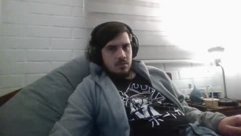 Snapshot of hungweeb chatting on 06-11-26, 04:32 Rod online show from 06-11-26, 04:32
