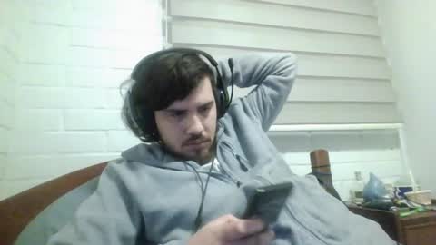 Snapshot of hungweeb chatting on 06-16-26, 02:36 Rod online show from 06-16-26, 02:36