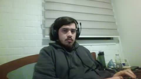 Snapshot of hungweeb chatting on 06-25-26, 04:45 Rod online show from 06-25-26, 04:45
