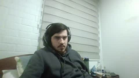 Snapshot of hungweeb chatting on 06-30-26, 01:28 Rod online show from 06-30-26, 01:28