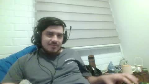 Snapshot of hungweeb chatting on 07-12-26, 03:52 Rod online show from 07-12-26, 03:52