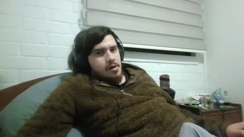 Snapshot of hungweeb chatting on 07-29-26, 02:10 Rod online show from 07-29-26, 02:10