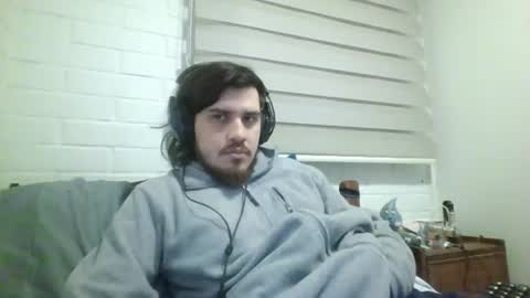 Snapshot of hungweeb chatting on 08-03-26, 02:32 Rod online show from 08-03-26, 02:32