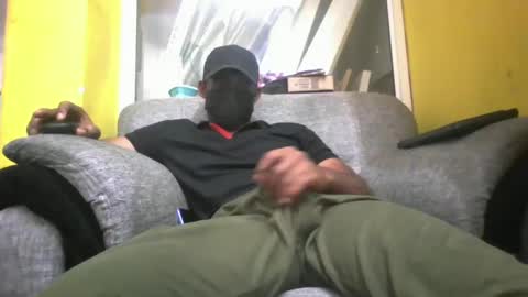 hunk_dominant online show from 03-03-25, 07:32