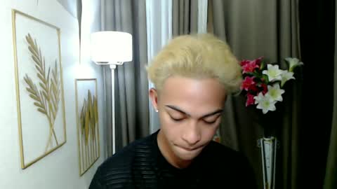 hunk_edward online show from 06-15-26, 09:55