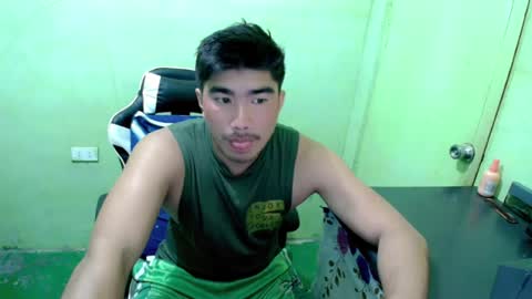 Snapshot of hunkfireman chatting on 07-15-26, 11:32 ADAM online show from 07-15-26, 11:32