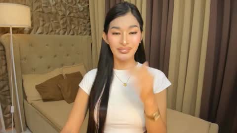 hunkhomerontop online show from 11-08-25, 08:47