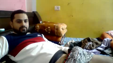 Snapshot of hunkster102 chatting on 02-08-25, 06:01 hunkster102 online show from 02-08-25, 06:01