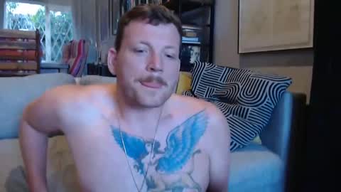 Snapshot of hunky_arthur chatting on 12-28-24, 04:30 Hunky Arthur online show from 12-28-24, 04:30