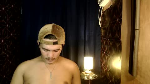 Snapshot of hunkylloyd chatting on 12-03-24, 11:44 hunkylloyd online show from 12-03-24, 11:44