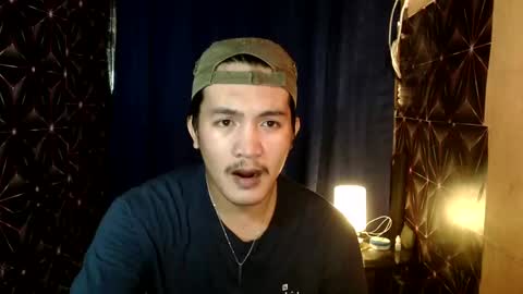 Snapshot of hunkylloyd chatting on 12-06-24, 01:00 hunkylloyd online show from 12-06-24, 01:00