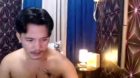 Snapshot of hunkylloyd chatting on 12-14-24, 02:45 hunkylloyd online show from 12-14-24, 02:45