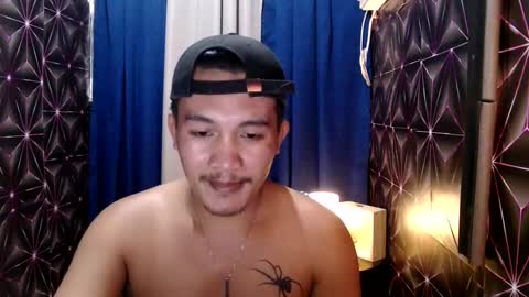 Snapshot of hunkylloyd chatting on 12-14-24, 09:18 hunkylloyd online show from 12-14-24, 09:18