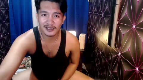 Snapshot of hunkylloyd chatting on 12-16-24, 03:19 hunkylloyd online show from 12-16-24, 03:19