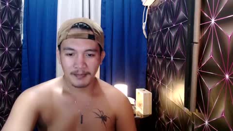 Snapshot of hunkylloyd chatting on 12-16-24, 10:29 hunkylloyd online show from 12-16-24, 10:29