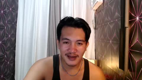 Snapshot of hunkylloyd chatting on 12-28-24, 06:29 hunkylloyd online show from 12-28-24, 06:29