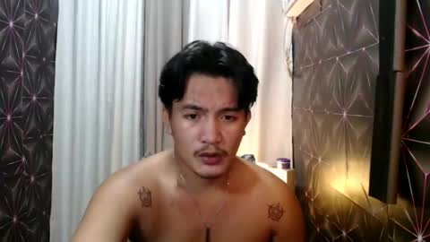 Snapshot of hunkylloyd chatting on 12-31-24, 11:42 hunkylloyd online show from 12-31-24, 11:42