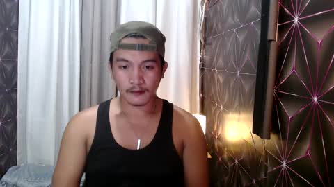 Snapshot of hunkylloyd chatting on 01-12-25, 10:56 hunkylloyd online show from 01-12-25, 10:56