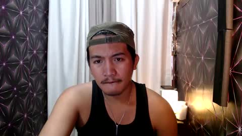 Snapshot of hunkylloyd chatting on 01-25-25, 05:40 hunkylloyd online show from 01-25-25, 05:40