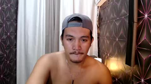 Snapshot of hunkylloyd chatting on 01-31-25, 11:03 hunkylloyd online show from 01-31-25, 11:03