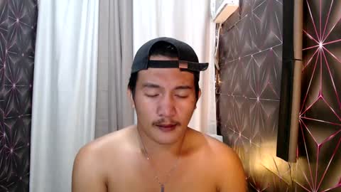 Snapshot of hunkylloyd chatting on 02-08-25, 05:18 hunkylloyd online show from 02-08-25, 05:18