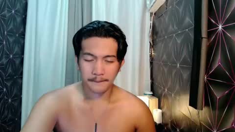 Snapshot of hunkylloyd chatting on 02-10-25, 07:36 hunkylloyd online show from 02-10-25, 07:36