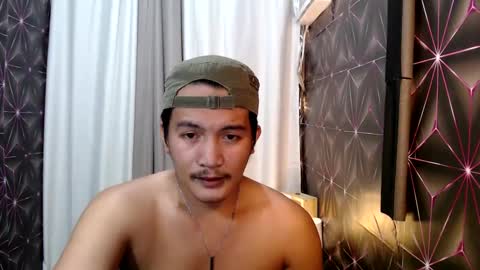 Snapshot of hunkylloyd chatting on 02-13-25, 01:59 hunkylloyd online show from 02-13-25, 01:59