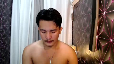 Snapshot of hunkylloyd chatting on 02-17-25, 03:15 hunkylloyd online show from 02-17-25, 03:15