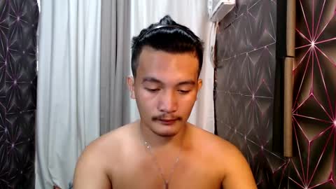 Snapshot of hunkylloyd chatting on 02-19-25, 03:39 hunkylloyd online show from 02-19-25, 03:39