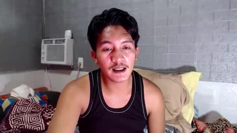 hunkylloyd online show from 04-07-26, 05:52