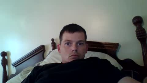 Snapshot of huntdog12 chatting on 06-27-26, 09:53 huntdog12 online show from 06-27-26, 09:53