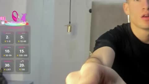 hunterheat_ online show from 10-12-25, 12:15