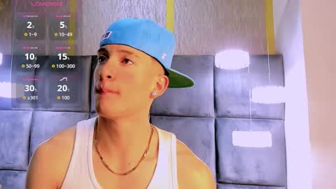 hunterheat_ online show from 11-28-25, 11:35