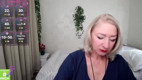 Snapshot of hunters_woman chatting on 09-25-25, 12:09 Irena online show from 09-25-25, 12:09