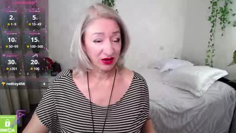 Snapshot of hunters_woman chatting on 10-08-25, 02:14 Irena online show from 10-08-25, 02:14