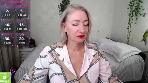 Snapshot of hunters_woman chatting on 10-09-25, 02:04 Irena online show from 10-09-25, 02:04