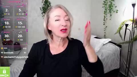 Snapshot of hunters_woman chatting on 10-11-25, 02:22 Irena online show from 10-11-25, 02:22