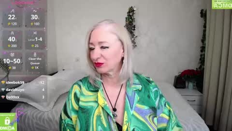 Snapshot of hunters_woman chatting on 04-20-26, 09:27 Irena online show from 04-20-26, 09:27