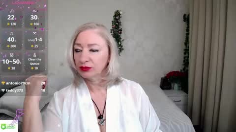 Snapshot of hunters_woman chatting on 05-07-26, 09:09 Irena online show from 05-07-26, 09:09