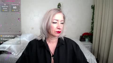 Snapshot of hunters_woman chatting on 05-29-26, 07:06 Irena online show from 05-29-26, 07:06