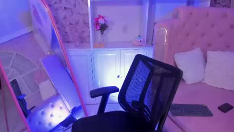 Lucas online show from 07-29-26, 04:54