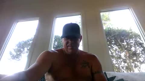 Snapshot of hunybager chatting on 05-20-26, 01:17 hunybager online show from 05-20-26, 01:17