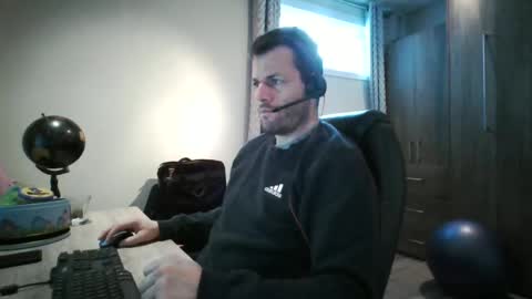 hurley7890 online show from 01-20-25, 02:36