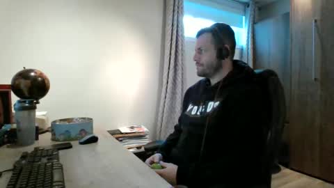 hurley7890 online show from 02-12-25, 04:00