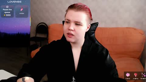 Snapshot of husk_ryan chatting on 01-20-25, 08:30 Ryan online show from 01-20-25, 08:30