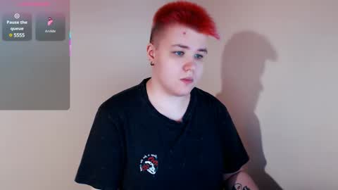 Snapshot of husk_ryan chatting on 02-26-25, 12:25 Ryan online show from 02-26-25, 12:25